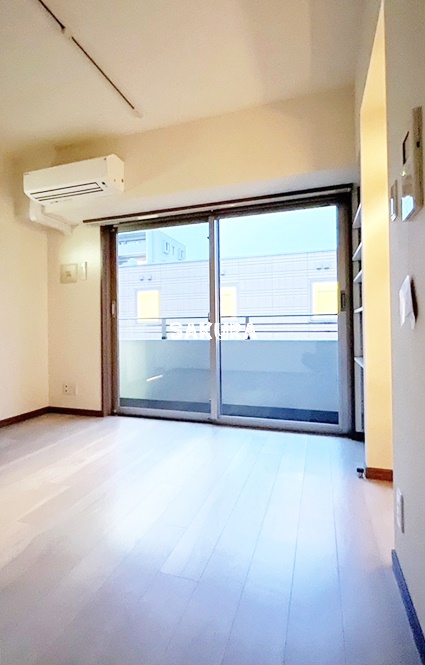 居室・リビング　開放感のあるゆったりとしたお部屋です♪
