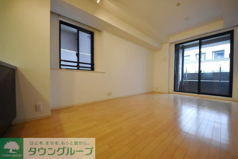 居室・リビング　お問合せは(株)タウンハウジングレジデンス事業部　赤坂店・…