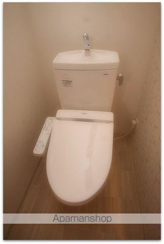 ＪＲ関西本線 ＪＲ難波駅 徒歩8分 10階建 築10年のトイレ写真