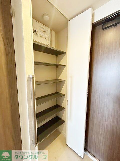 玄関　設備