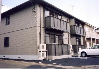 ＪＲ中央線 八王子駅 バス乗車時間：20分 最寄りバス停で下車 徒歩5分 築24年