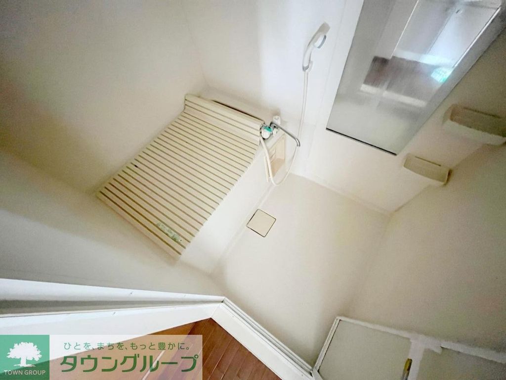 バス・シャワールーム　同物件別部屋写真