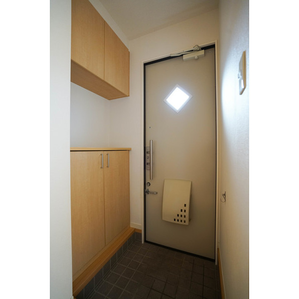 玄関　同じ敷地内別のお部屋