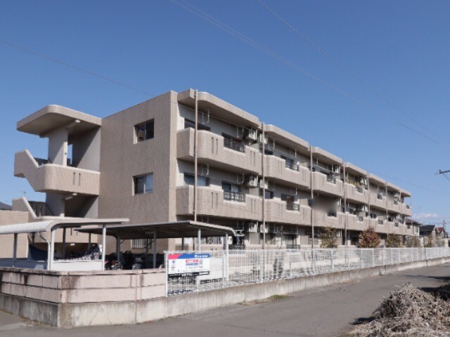 塩谷郡高根沢町大字宝積寺のマンションの建物外観