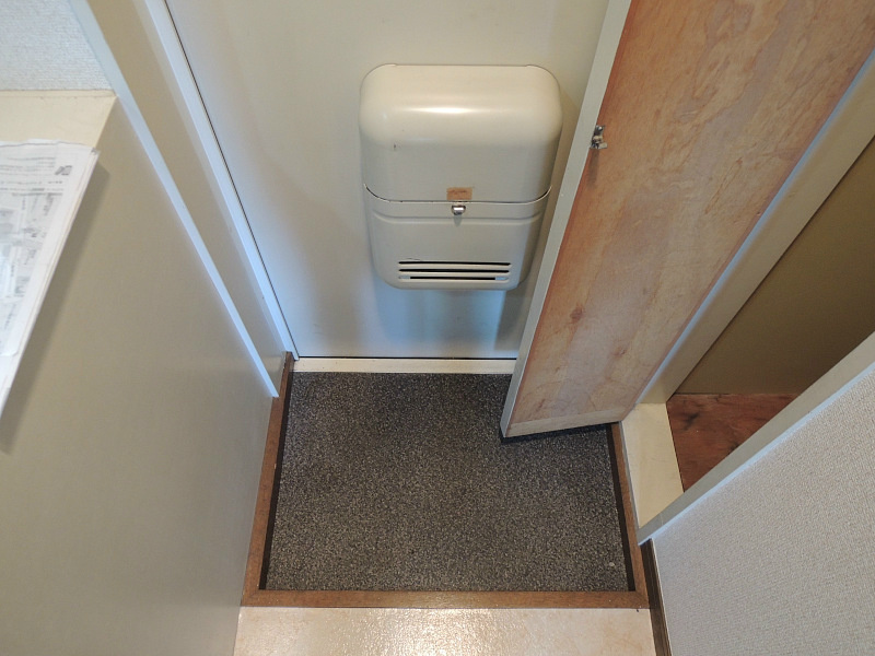 玄関　家具家電付き