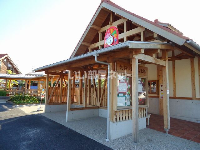 【西尾市富山のアパートの幼稚園・保育園】