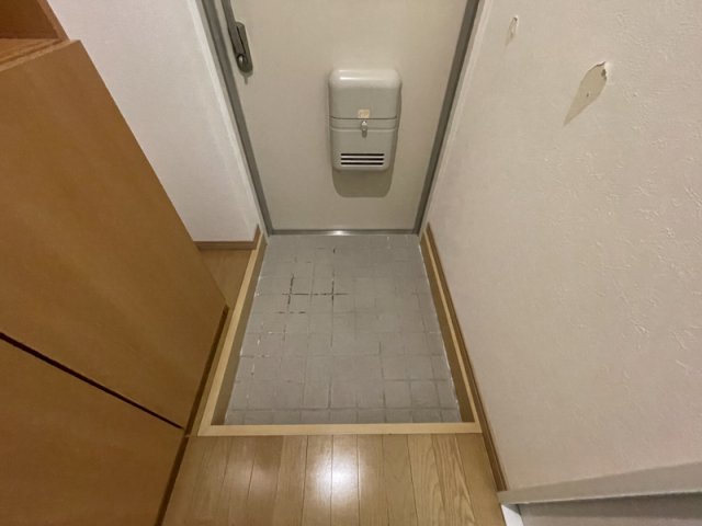 【神崎郡福崎町西田原のマンションの玄関】