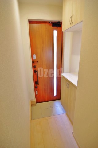 玄関　弊社ホームページに写真がたくさんあります♪