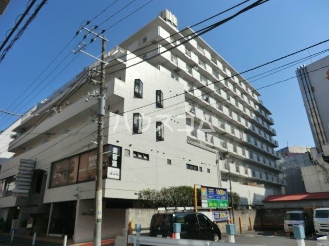 横浜市中区山下町のマンションの建物外観