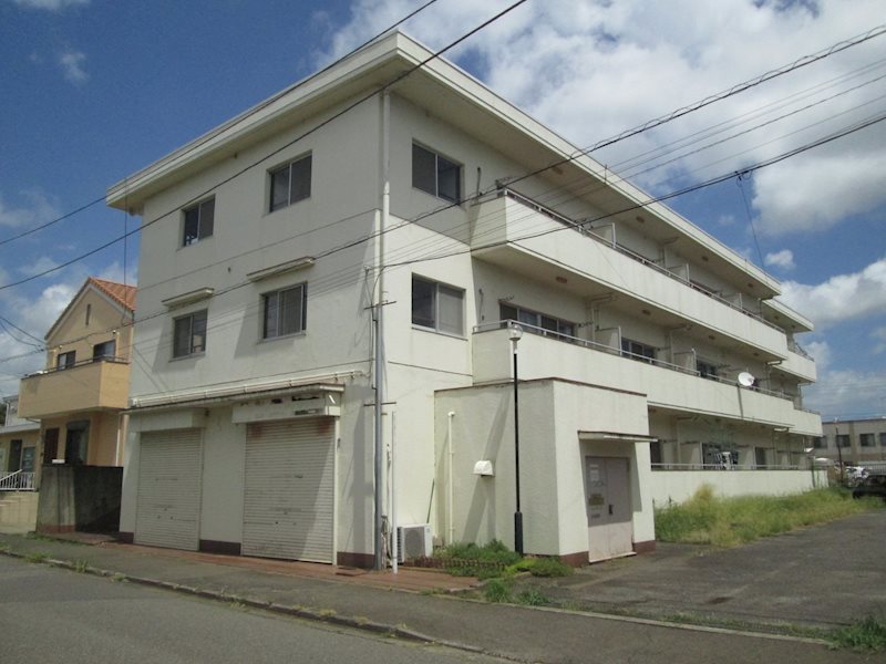 つくば市松代のマンションの建物外観