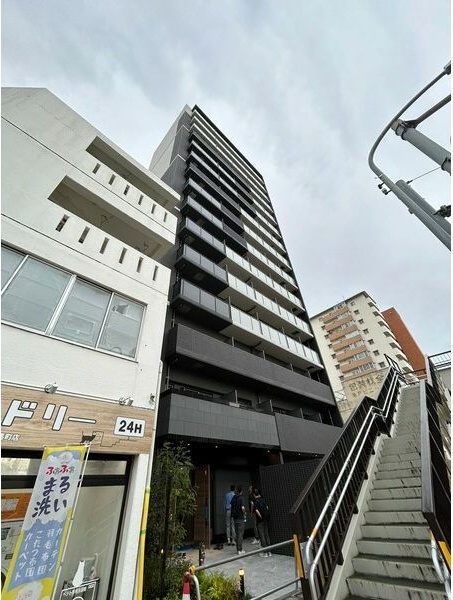 名古屋市熱田区伝馬のマンションの建物外観