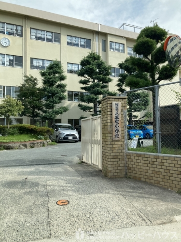 【吉田ビルの小学校】