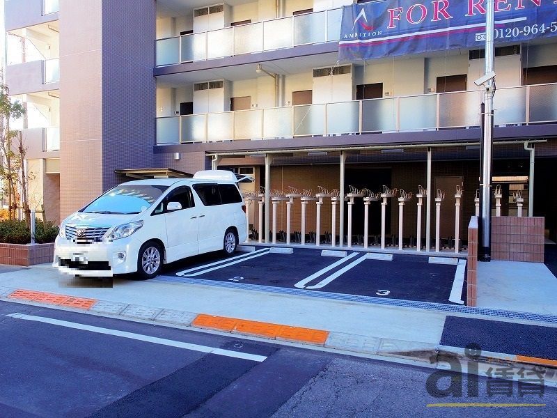 【東村山市栄町のマンションの駐車場】