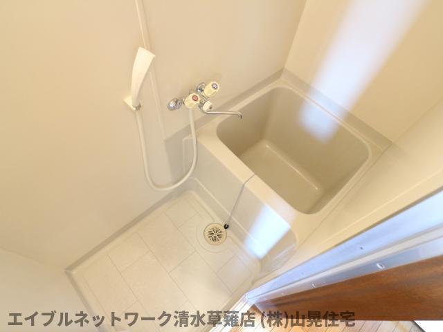 バス・シャワールーム　ゆったり過ごせるお風呂です