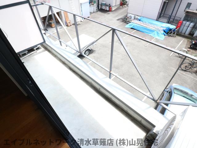 バルコニー　広々としたバルコニーです