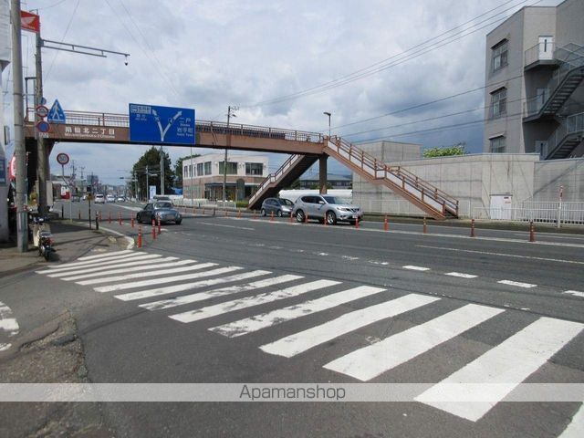 その他　前面道路（その他）まで0m