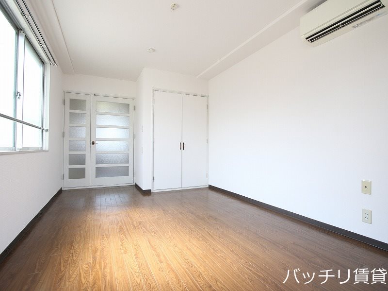 居室・リビング　同型タイプのため、現況を優先します。