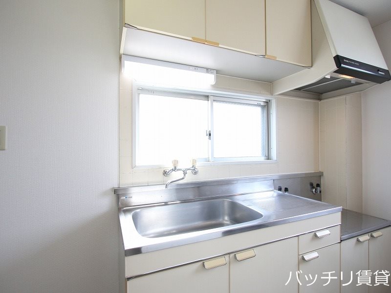 キッチン　同型タイプのため、現況を優先します。