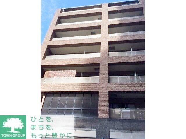 新宿区市谷本村町のマンションの建物外観