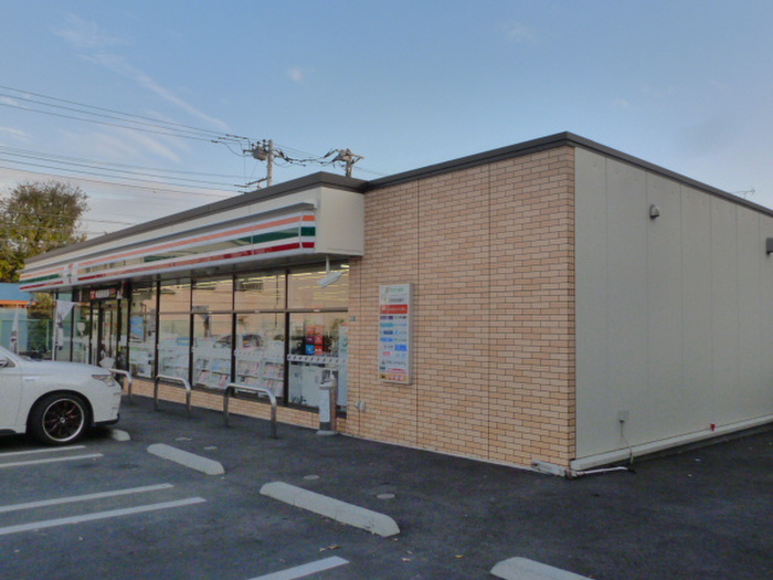 コンビニ　セブンイレブン狛江駒井町3丁目店（コンビニ）まで515m