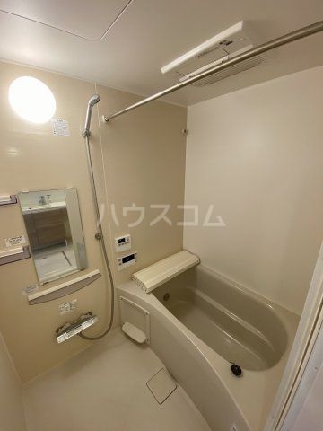 【刈谷市南沖野町のアパートのバス・シャワールーム】