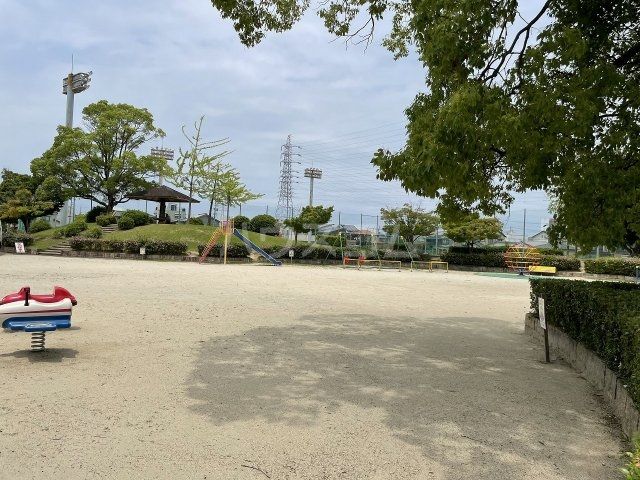 【刈谷市南沖野町のアパートの公園】