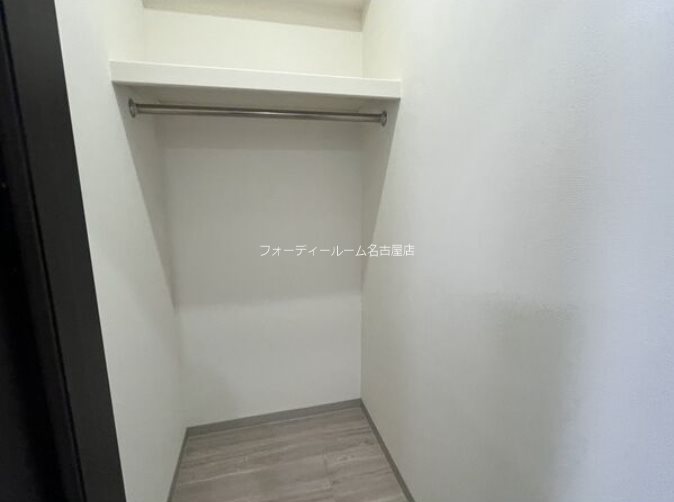 【名古屋市中村区千原町のマンションの収納】