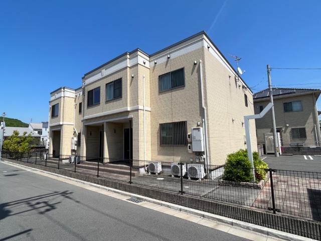 建物外観　外観写真（昼）