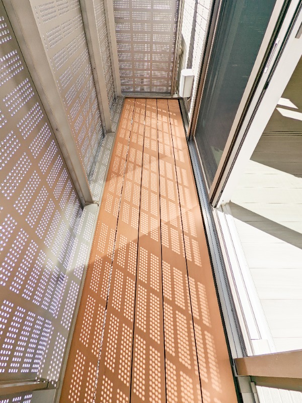 バルコニー　図面と現状に相違がある場合には現状を優先