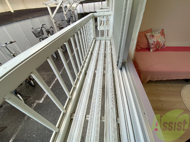 バルコニー　バルコニーですが、洗濯物が落ちないようにする予防ですよね。