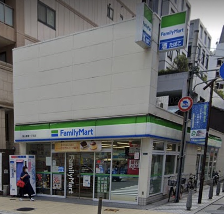 コンビニ　ファミリーマート 東心斎橋店（コンビニ）まで192m