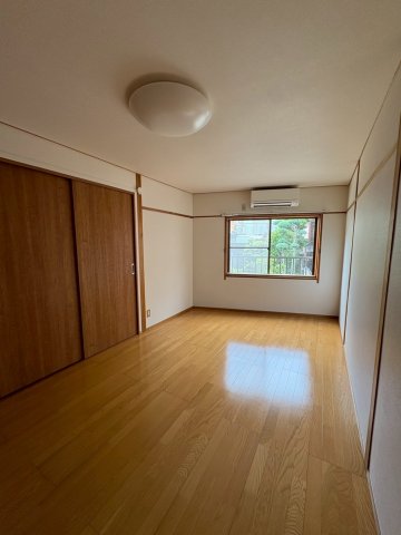 その他部屋・スペース　落ち着いて過ごせるお部屋なので、寝室にいかがでしょうか