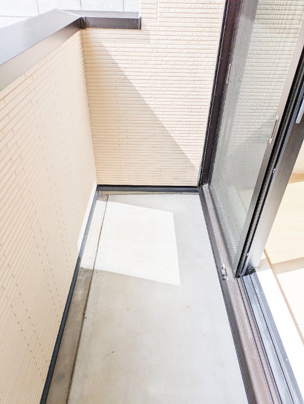 バルコニー　図面と現状に相違がある場合には現状を優先