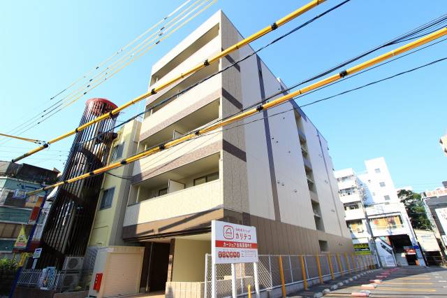 建物外観　建設中