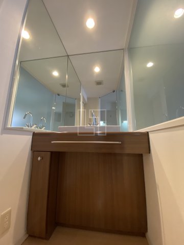 洗面設備　KDX堺筋本町レジデンス（ケーディーエックス堺筋本町レジデン