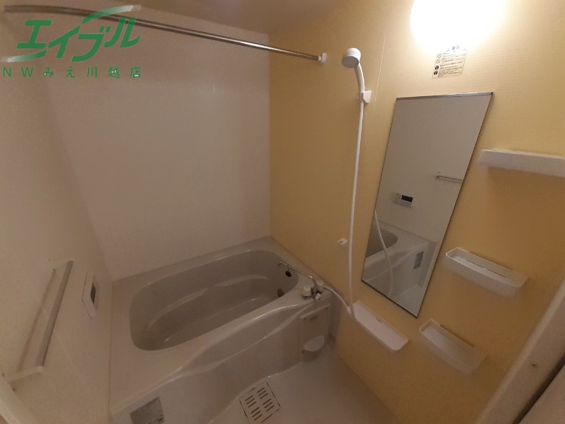 バス・シャワールーム　同型参考写真