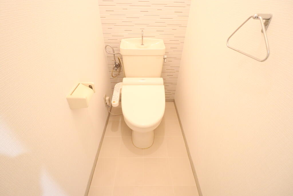 トイレ　トイレ