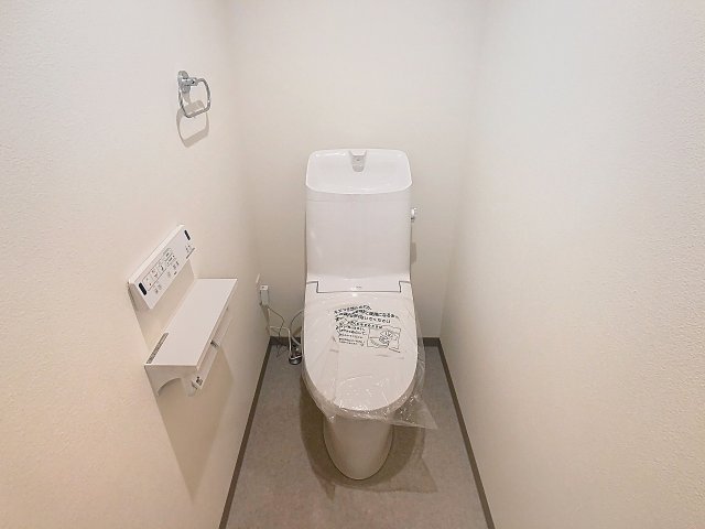 トイレ　現況が相違する場合は現況を優先します。2025年12月撮影。