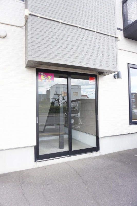 エントランス　エントランス