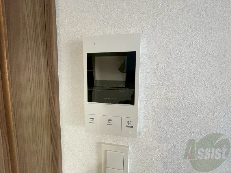 セキュリティ　モニタ付インターホンでセキュリティ面も安心です。