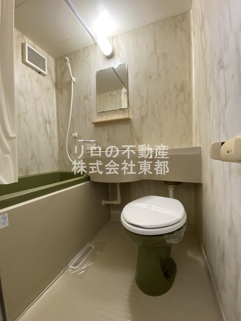 バス・シャワールーム　お掃除がしやすい３点ユニットバスです☆