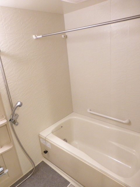 バス・シャワールーム　バス※別部屋参考写真