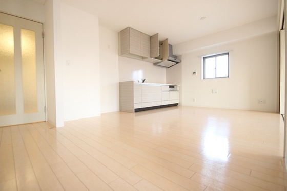 居室・リビング　※別部屋の写真です