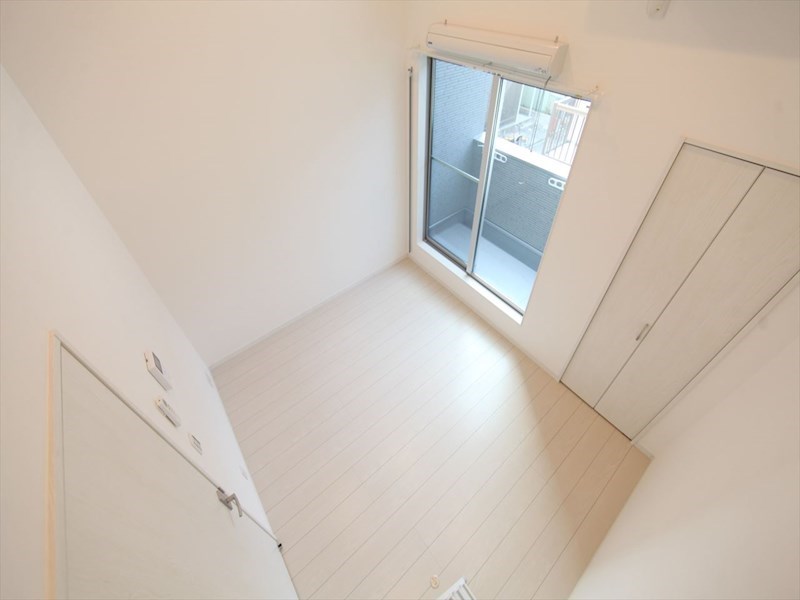 その他　洋室5.5帖　ロフト4.9帖（収納にも寝室にも使えます）