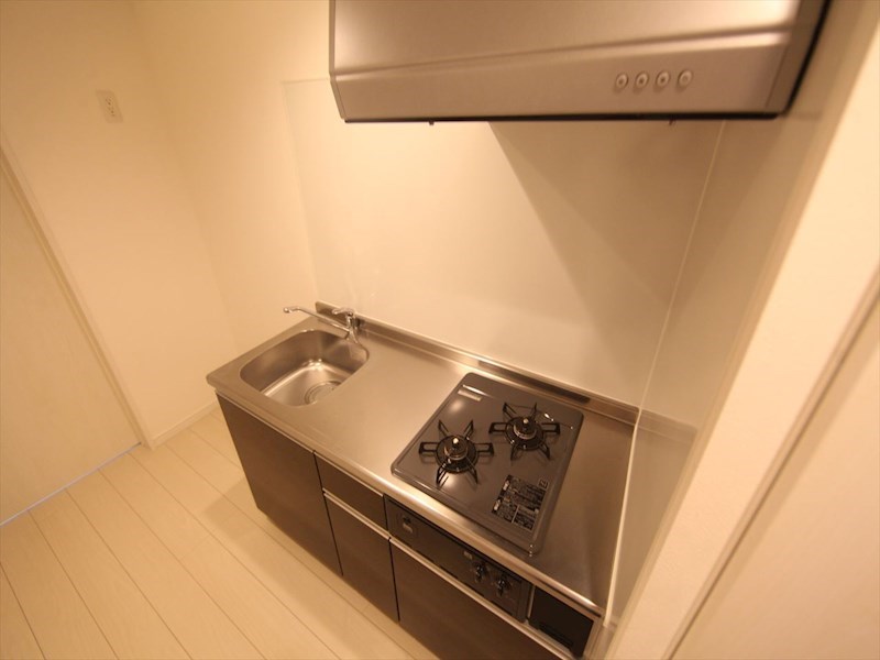 キッチン　システムキッチン（ガス2口コンロ付）