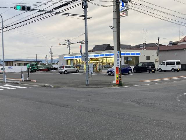 コンビニ　ローソン笠松門間店（コンビニ）まで1056m