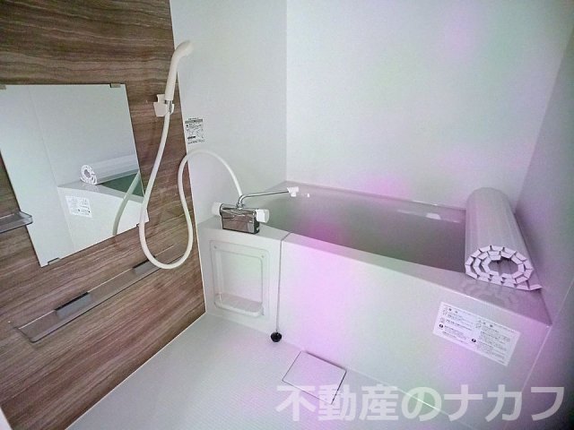 バス・シャワールーム　※同タイプの部屋写真です