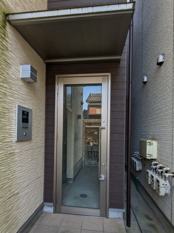 エントランス　建物の内部です