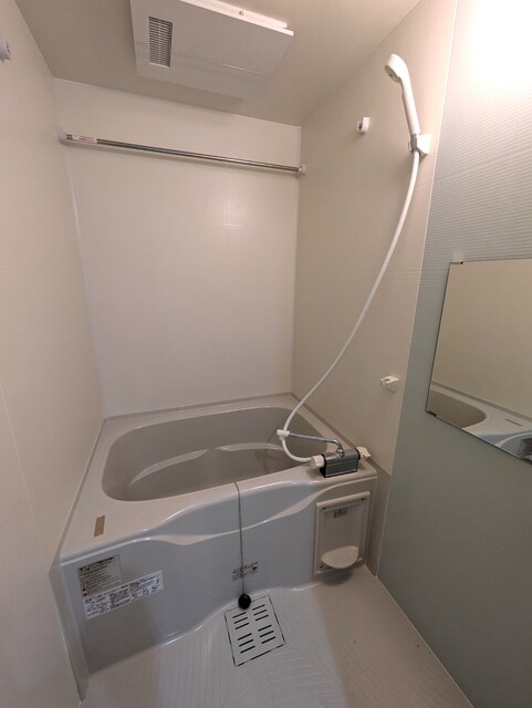 バス・シャワールーム　※２０４号の室内写真です。