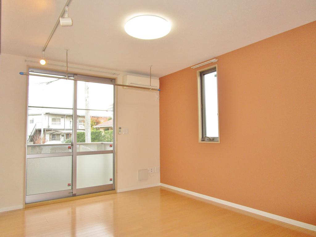 居室・リビング　居室　エアコン・室内物干機・収納有